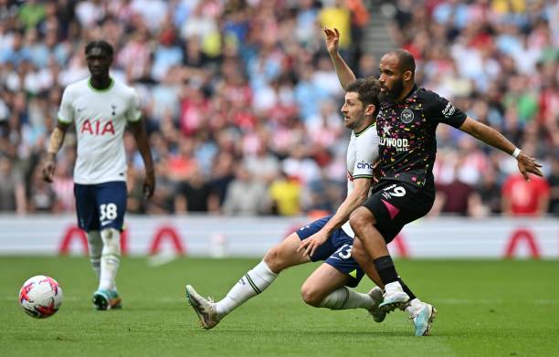 向年轻球员 向年轻球员