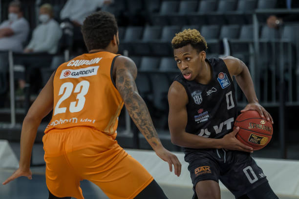 都能肩负起 都能肩负起