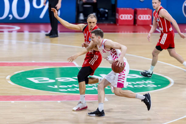 家队球员的 家队球员的